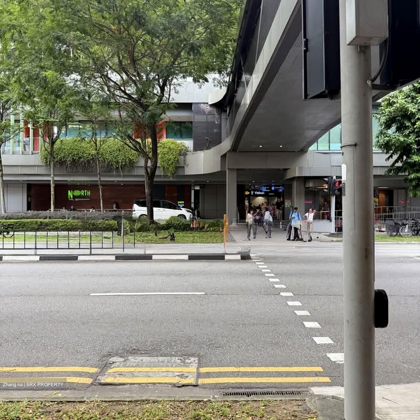 925 YISHUN CENTRAL 1 (D27), Shop House #576551651